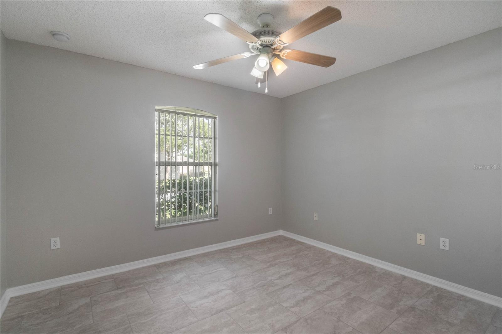 Image 21 of 27 For 116 Timbercreek Pines Circle