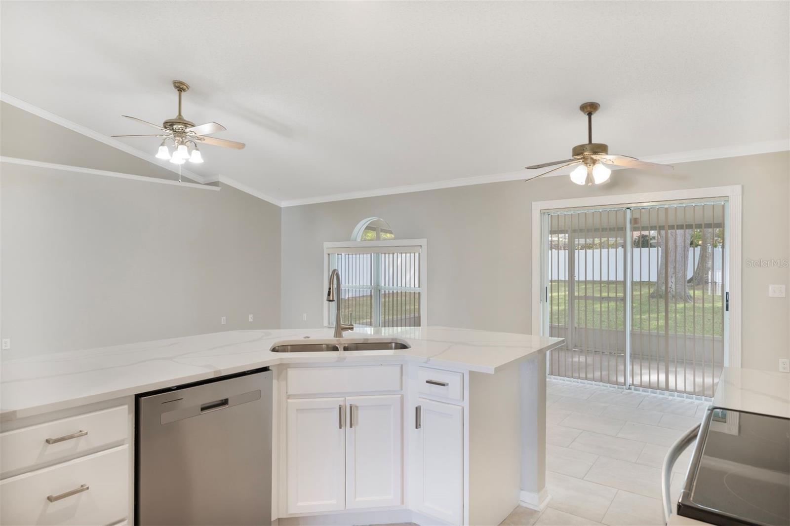 Image 6 of 27 For 116 Timbercreek Pines Circle