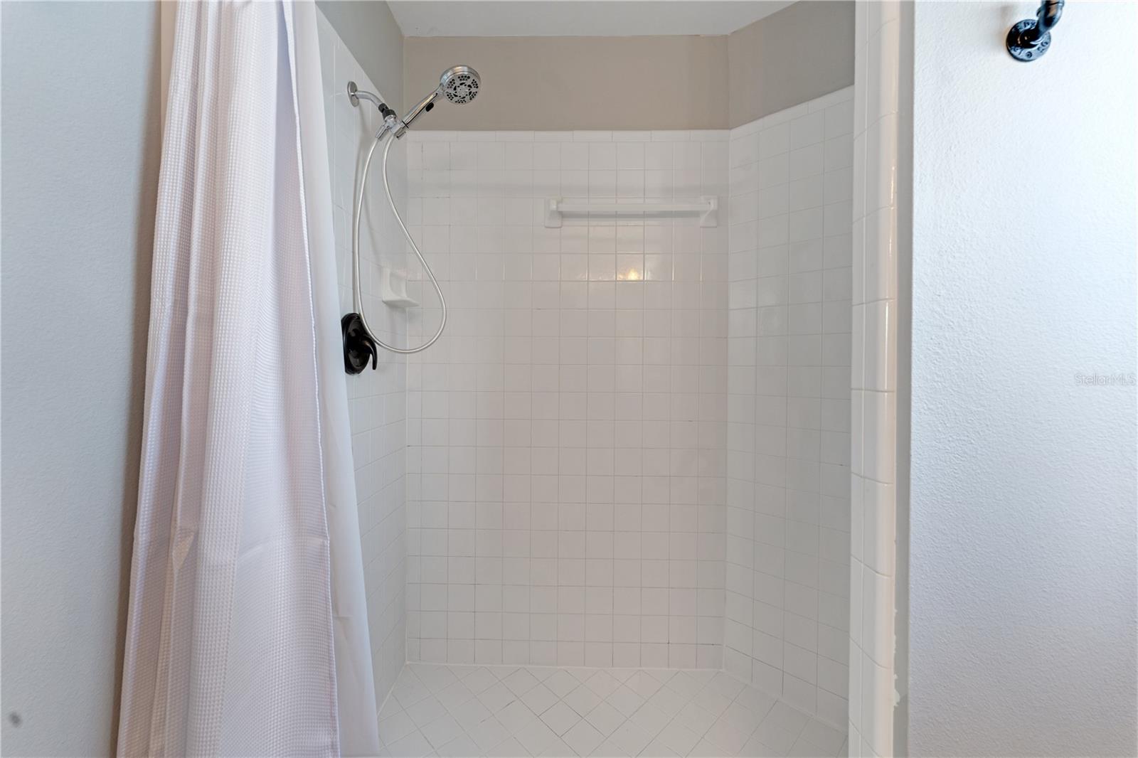Image 24 of 38 For 7820 Laurel Oak Lane