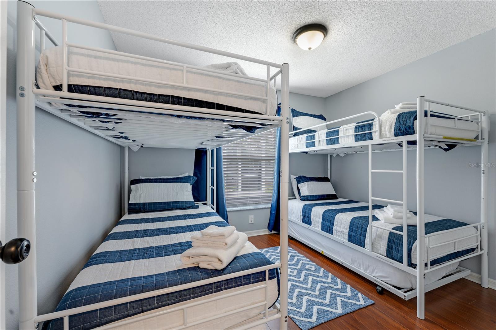 Image 30 of 38 For 7820 Laurel Oak Lane