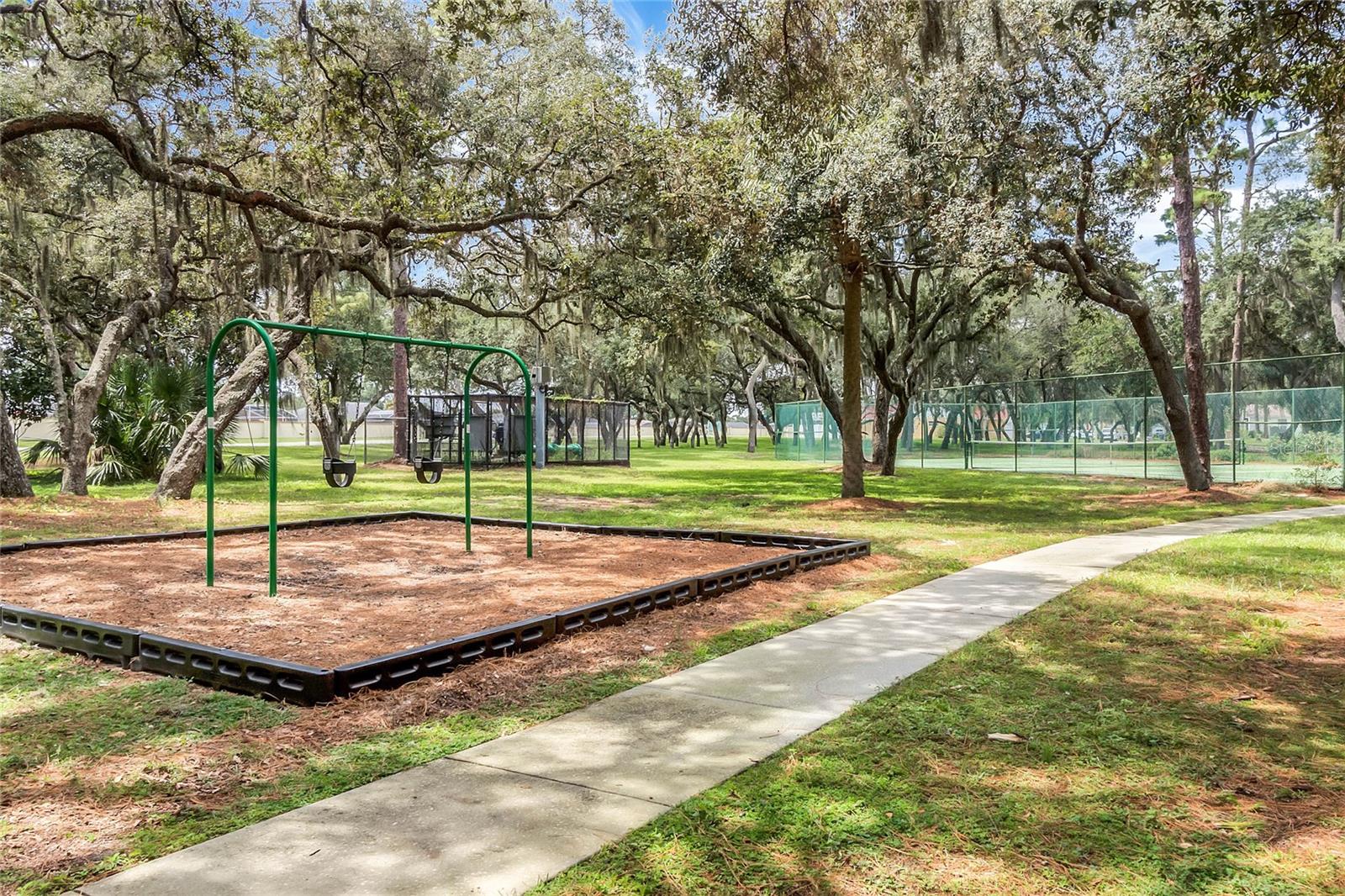 Image 41 of 43 For 7820 Laurel Oak Lane