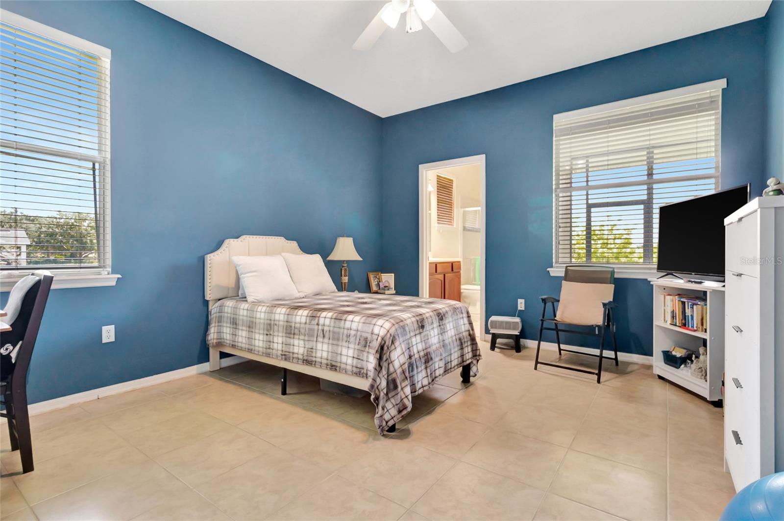 Image 17 of 34 For 13036 Baybrook Lane