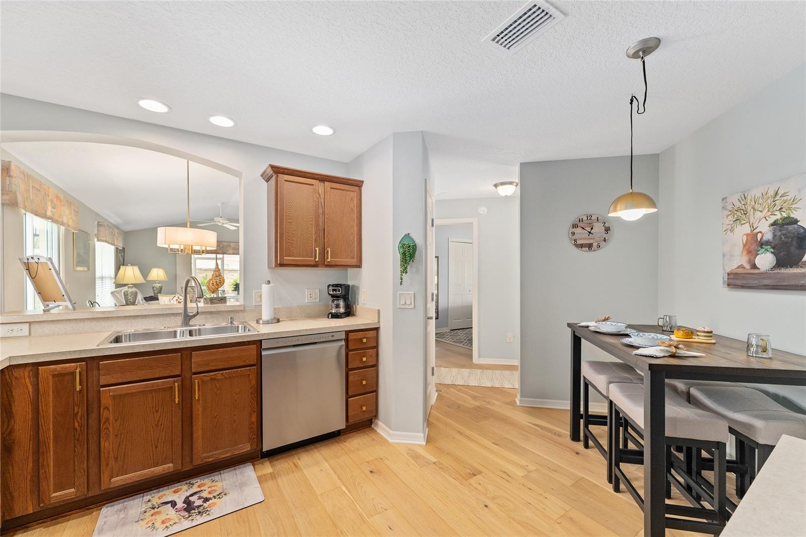 Image 12 of 39 For 2085 Ironton Place