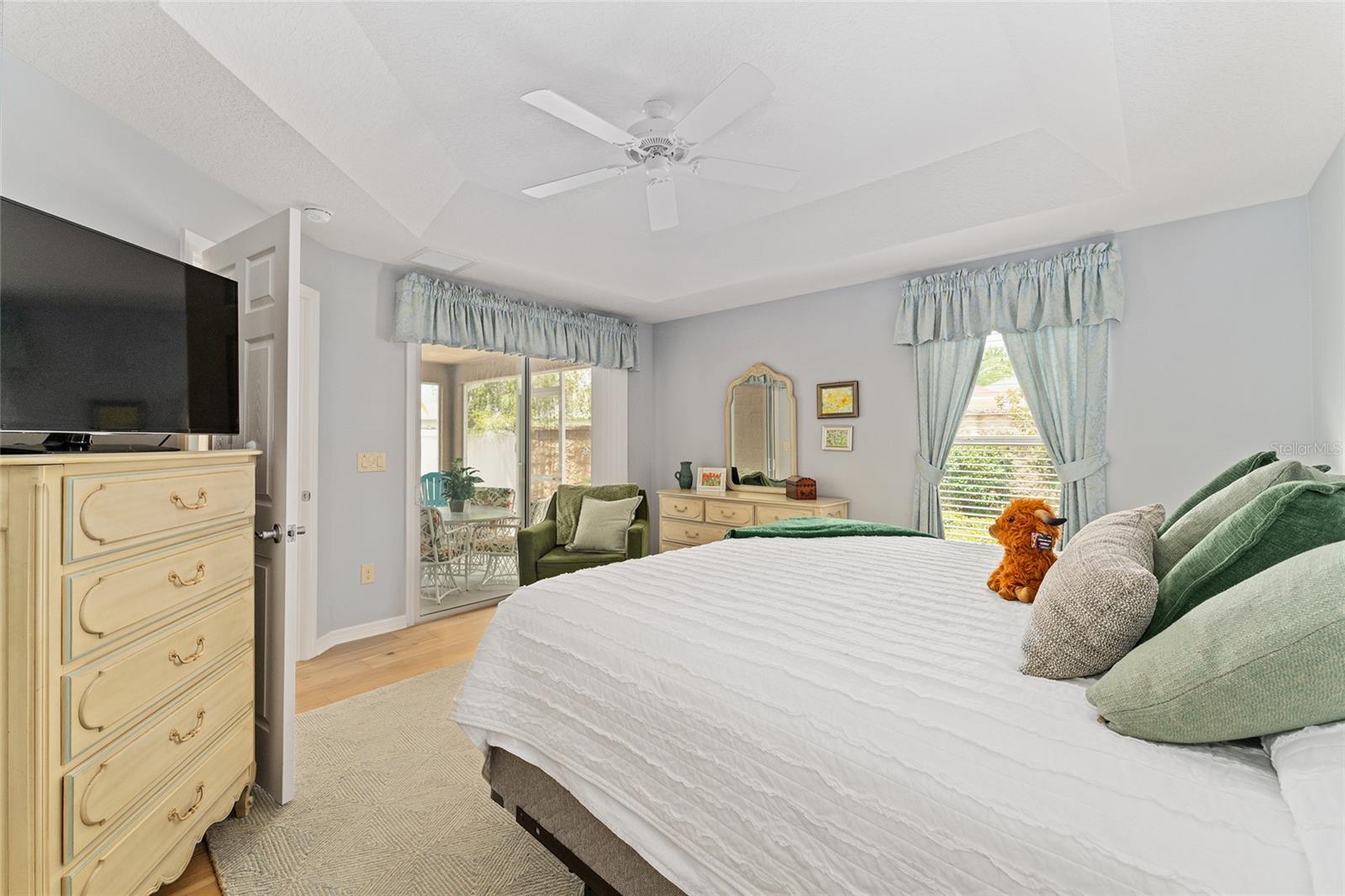 Image 15 of 39 For 2085 Ironton Place