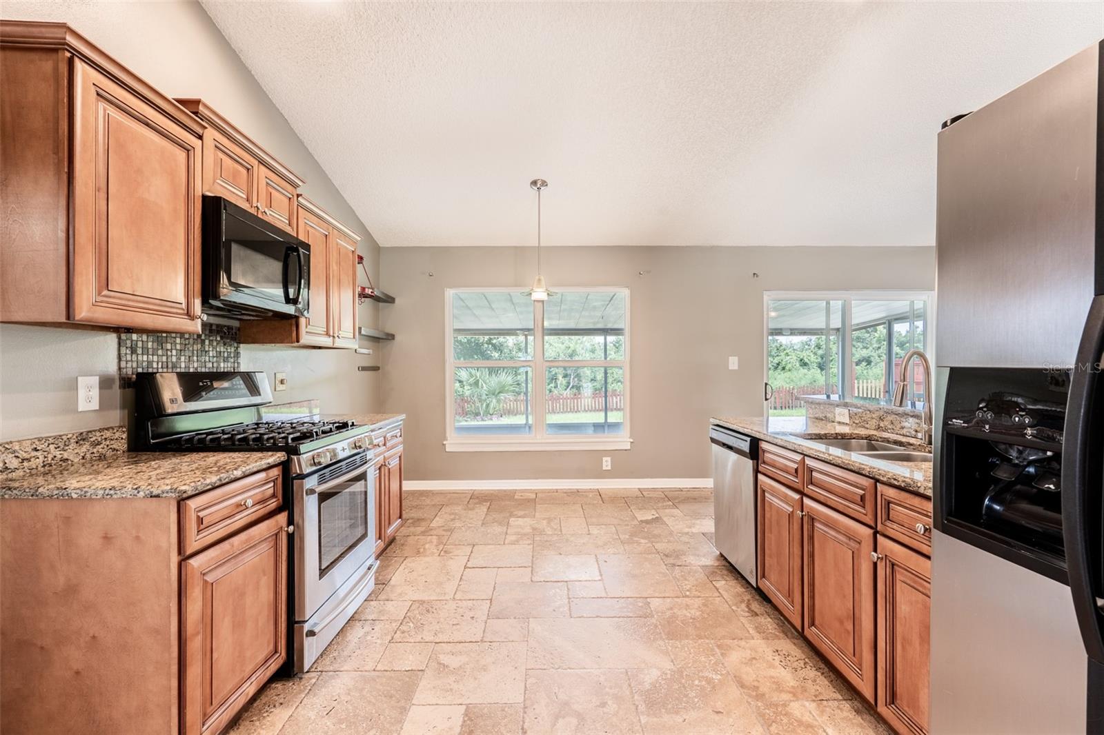Image 10 of 33 For 15908 Lake Orienta Court