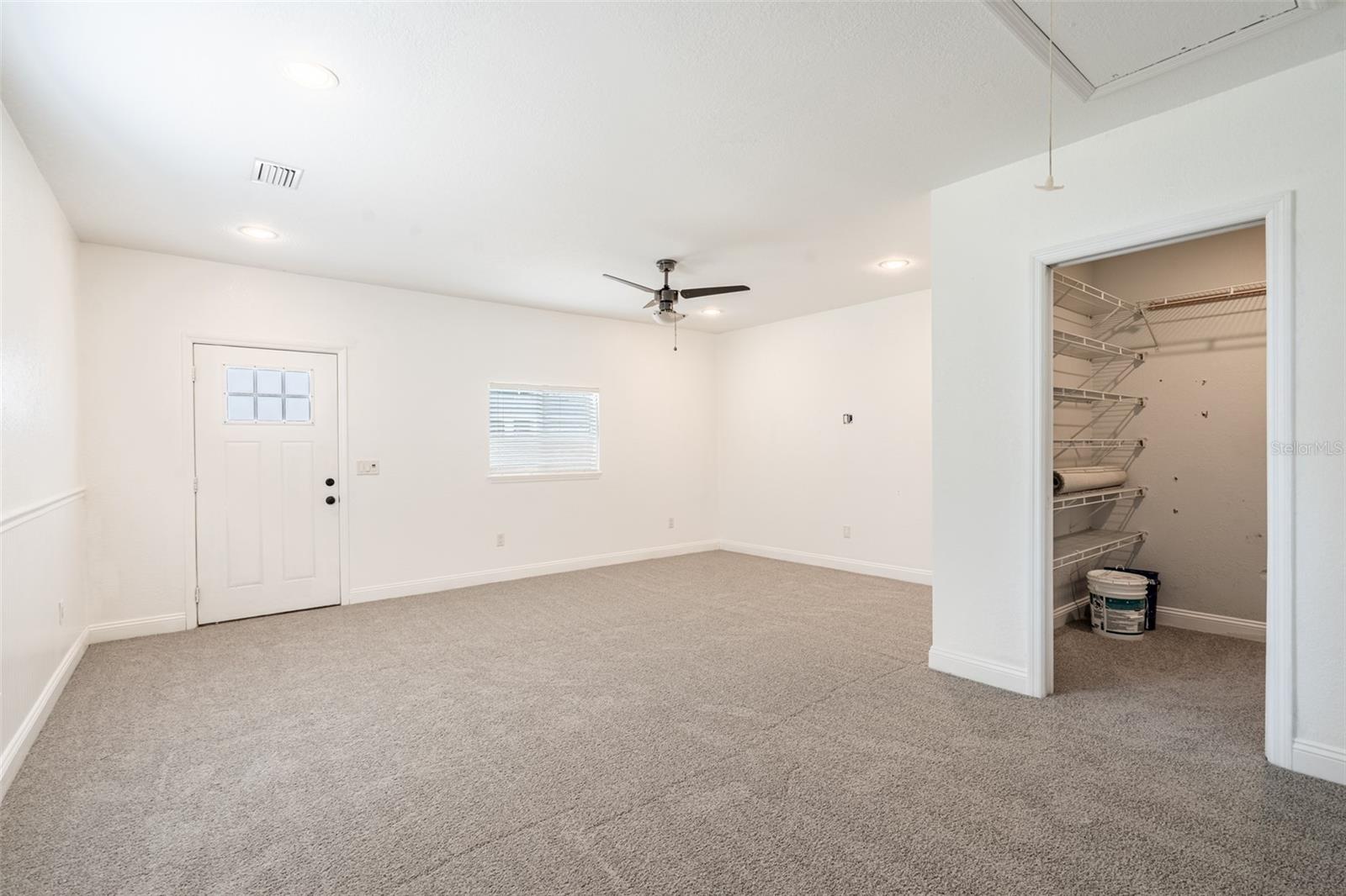 Image 15 of 33 For 15908 Lake Orienta Court