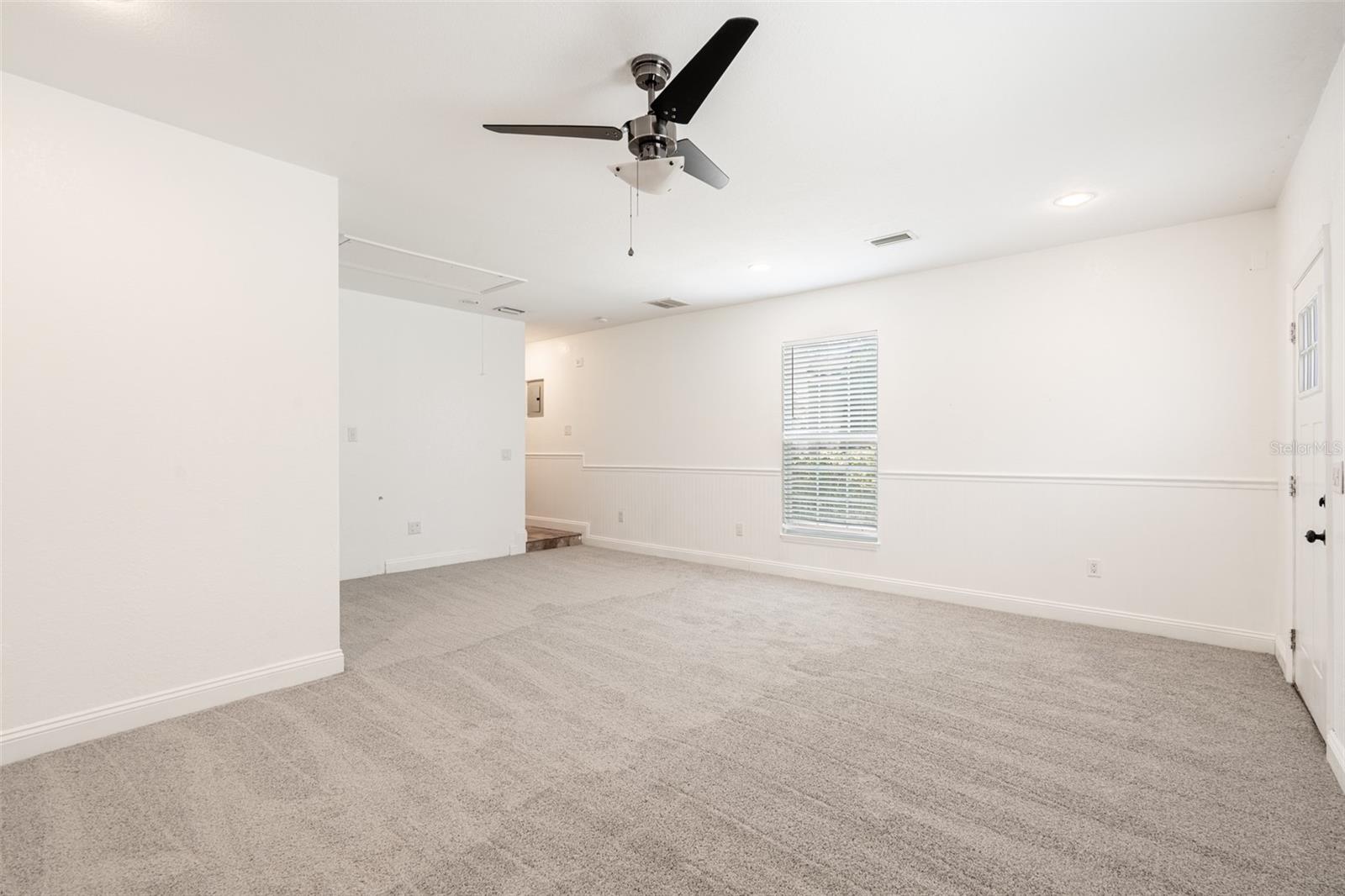 Image 17 of 33 For 15908 Lake Orienta Court