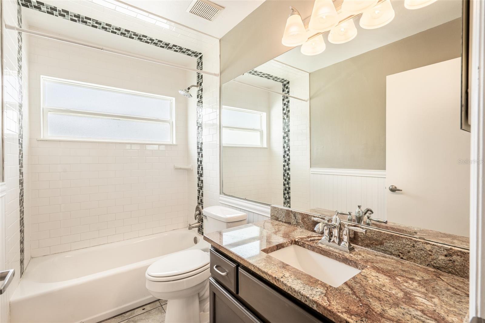 Image 25 of 33 For 15908 Lake Orienta Court