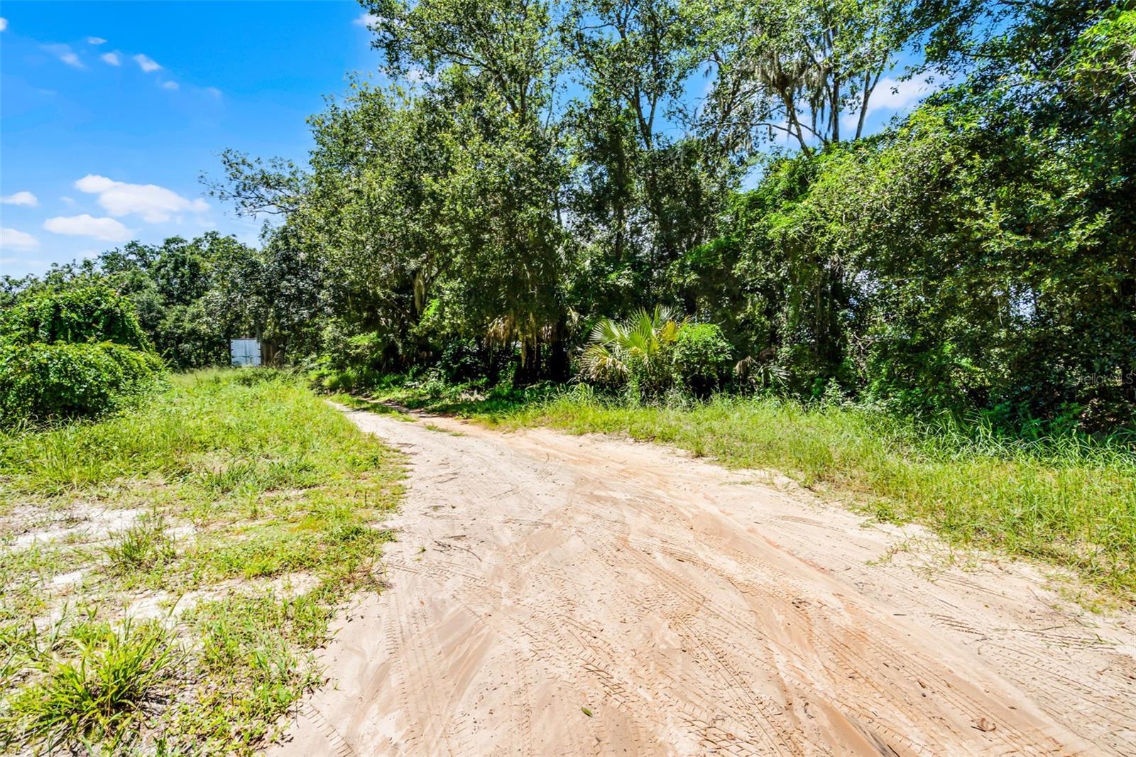 Image 5 of 25 For 15504 Lake Apopka Rd