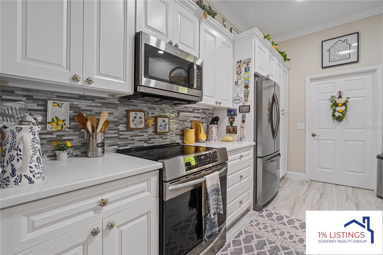 Image 13 of 22 For 919 Camino Del Rey Drive