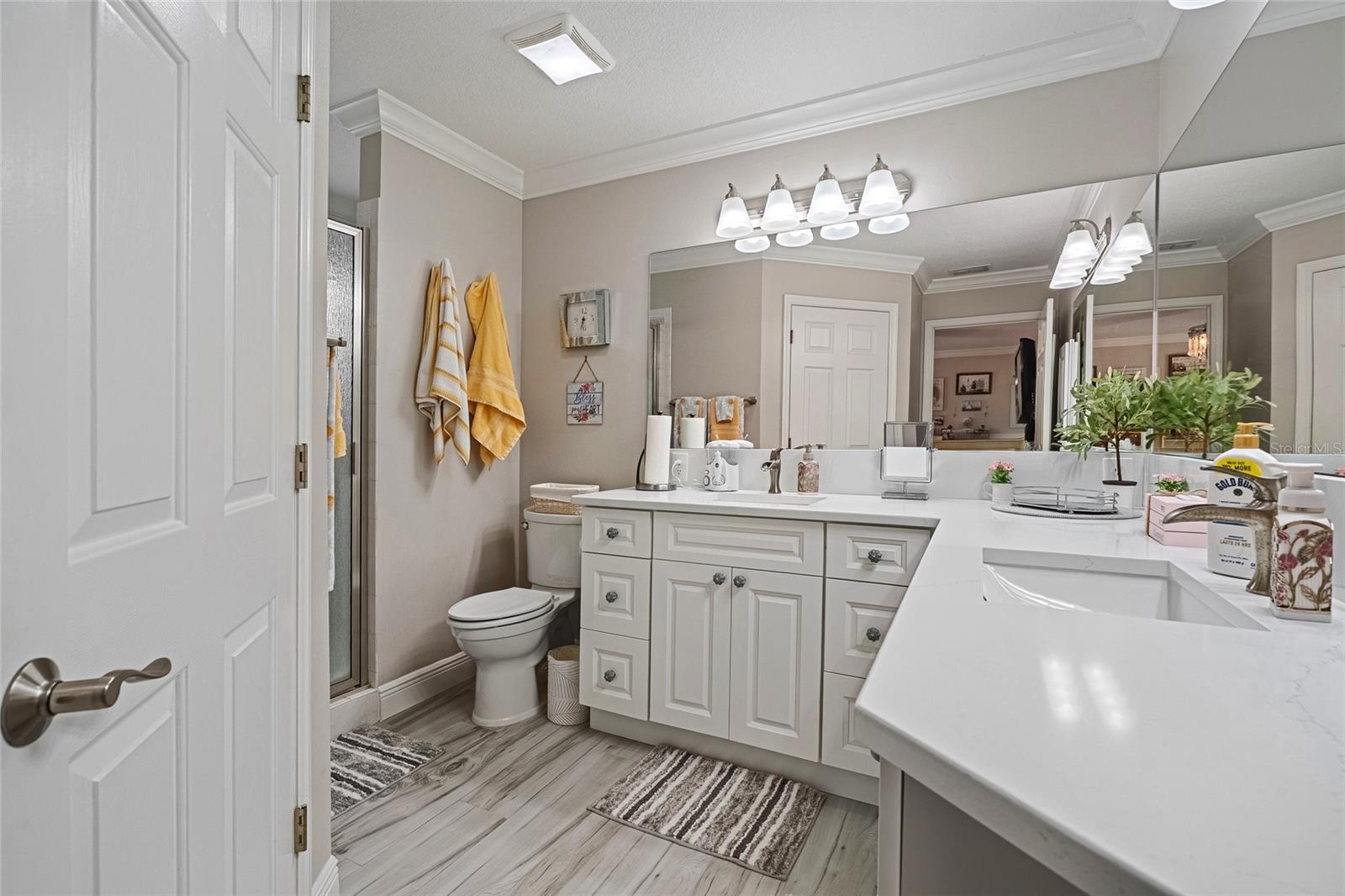 Image 17 of 22 For 919 Camino Del Rey Drive