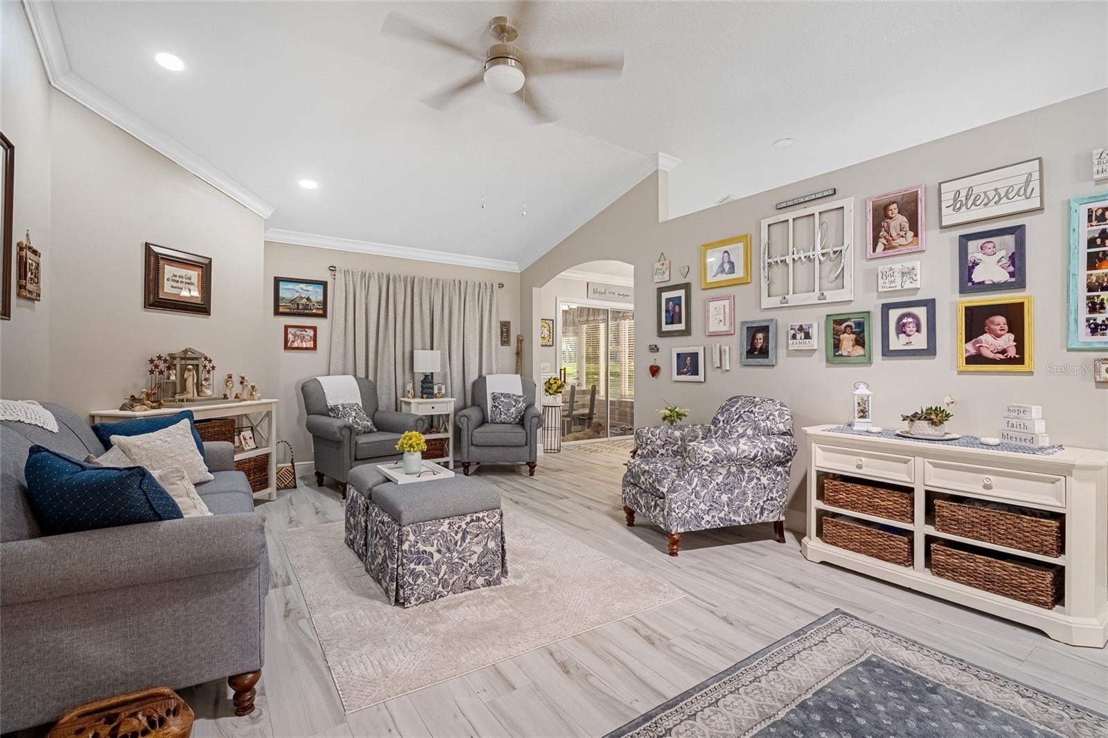 Image 3 of 22 For 919 Camino Del Rey Drive