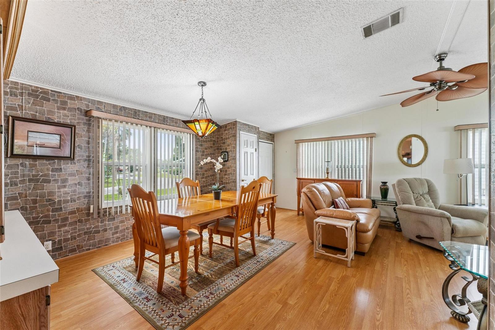 Image 6 of 53 For 107 Lake Shore Circle