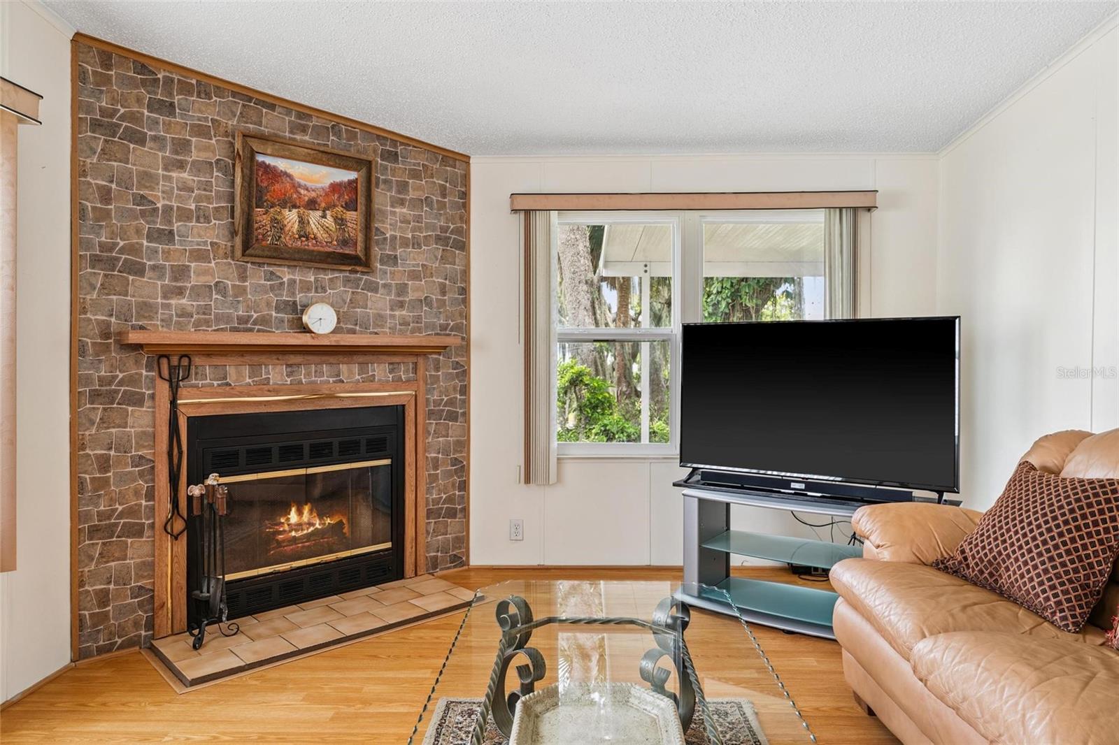 Image 9 of 53 For 107 Lake Shore Circle
