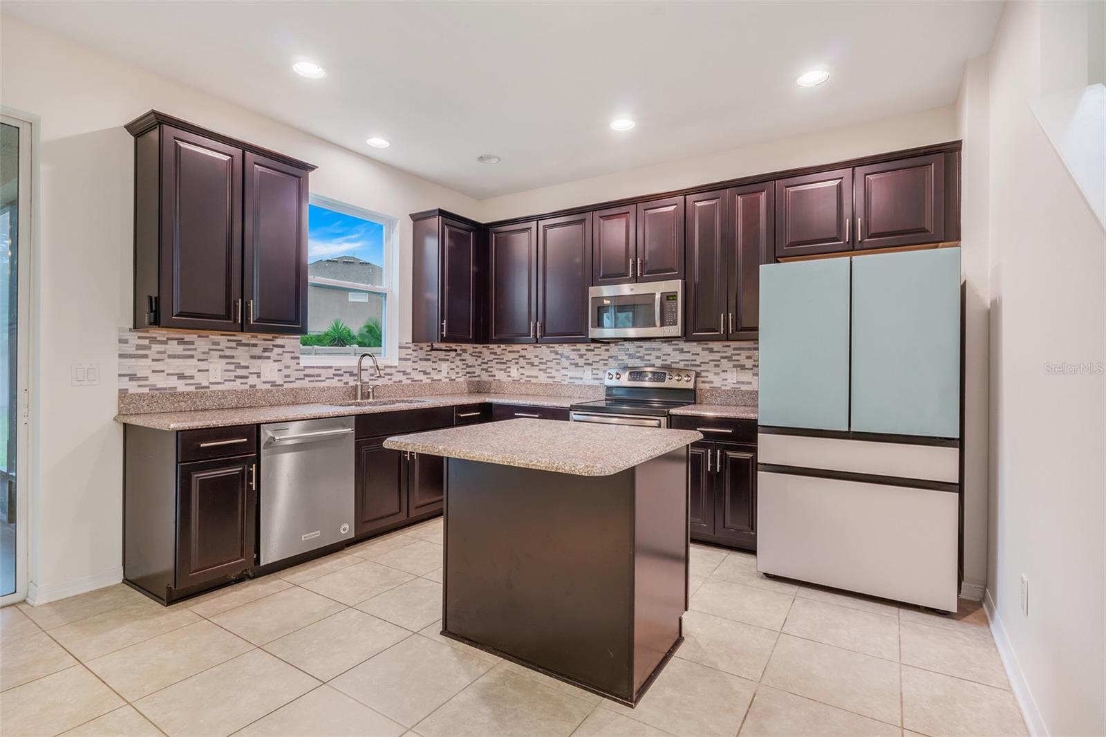 Image 11 of 41 For 278 Blue Cypress Drive