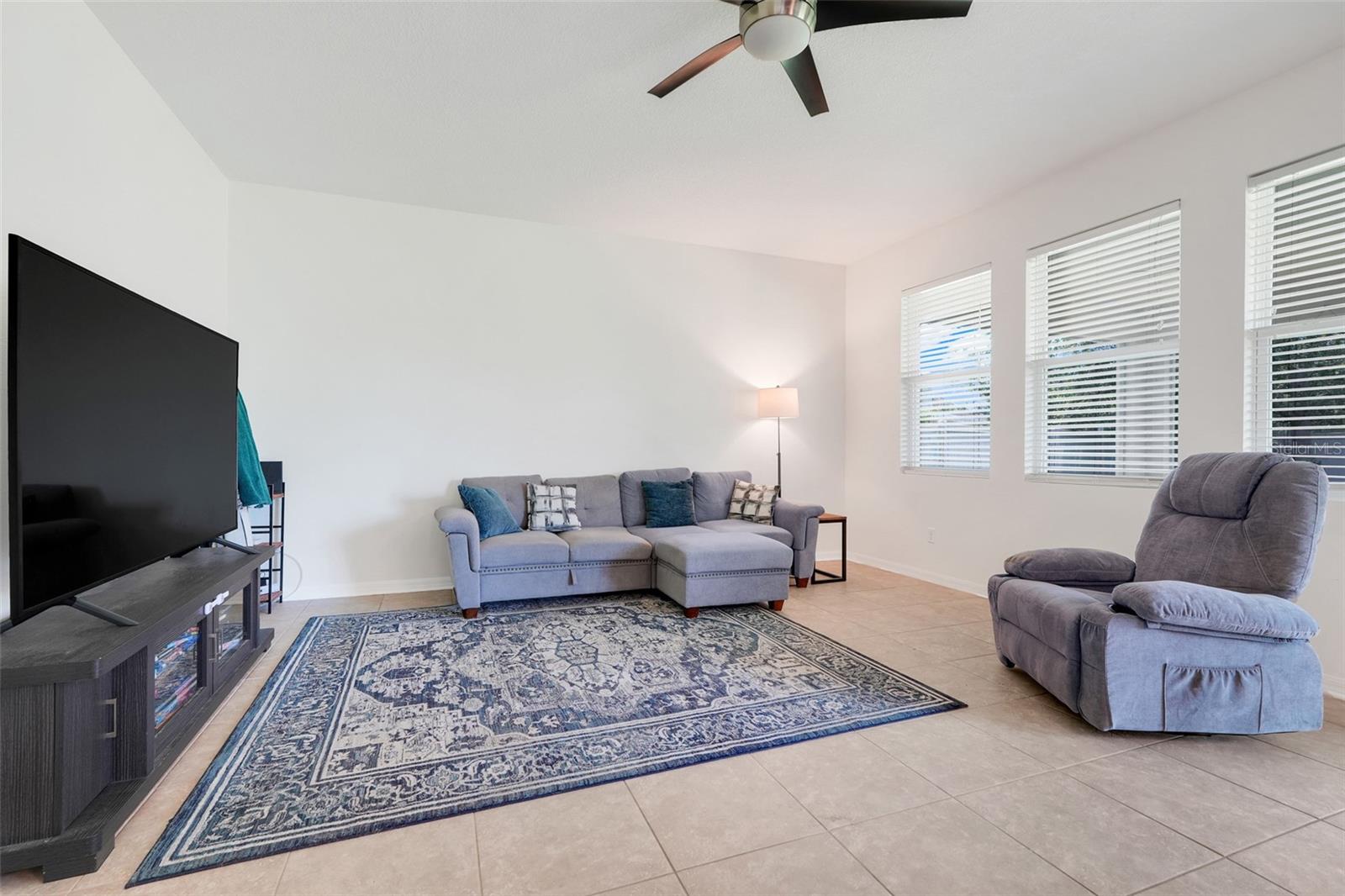 Image 15 of 41 For 278 Blue Cypress Drive