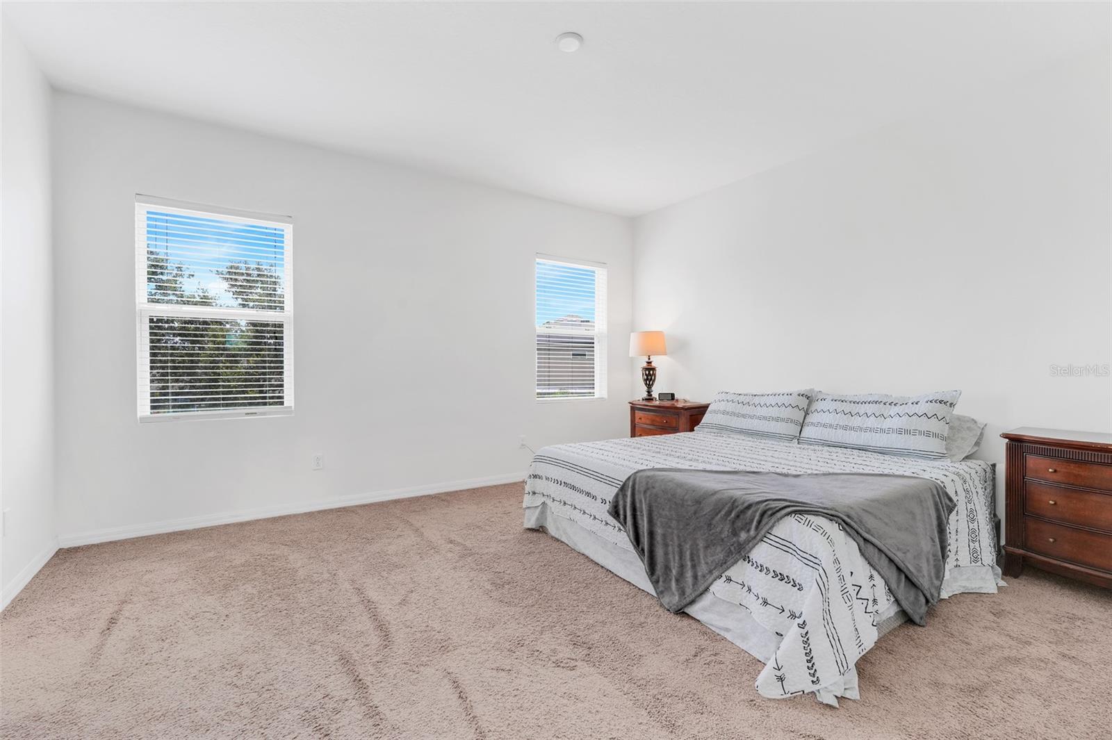 Image 18 of 41 For 278 Blue Cypress Drive