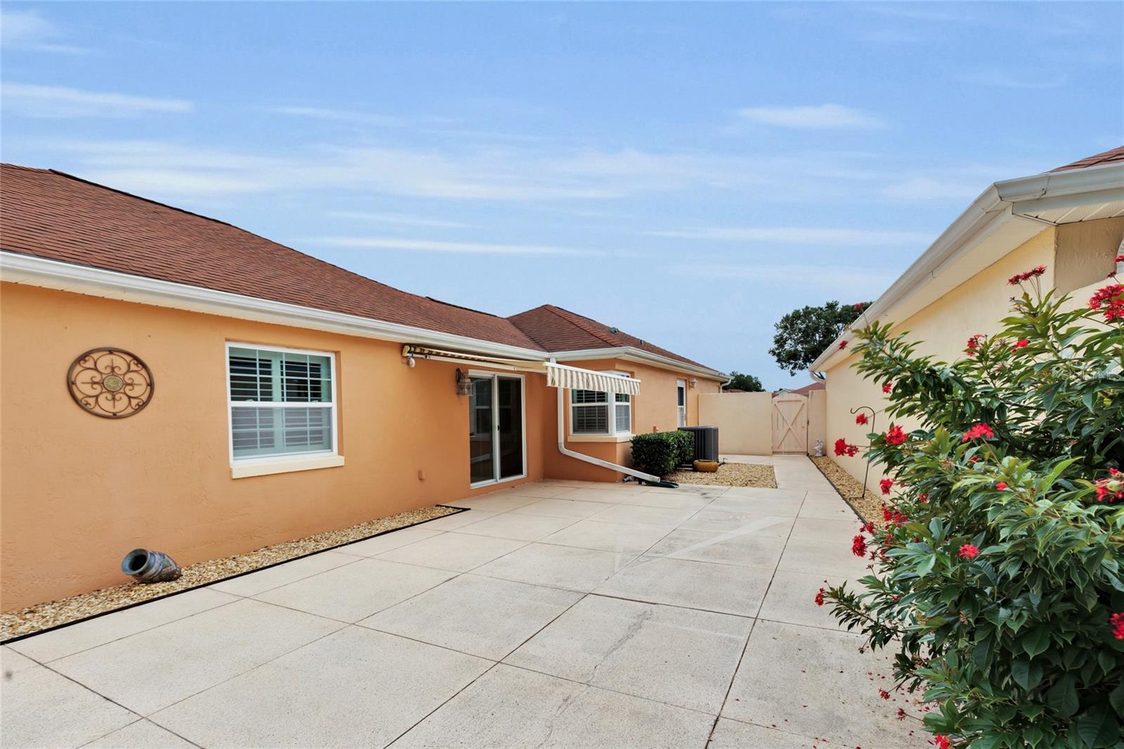 Image 25 of 43 For 916 Medira Drive
