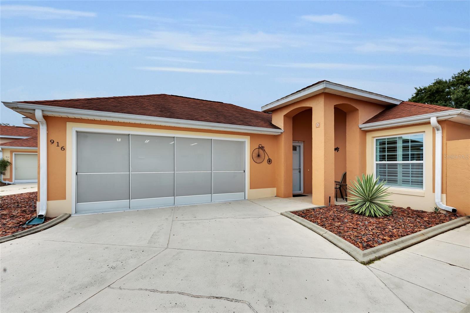 Image 26 of 43 For 916 Medira Drive