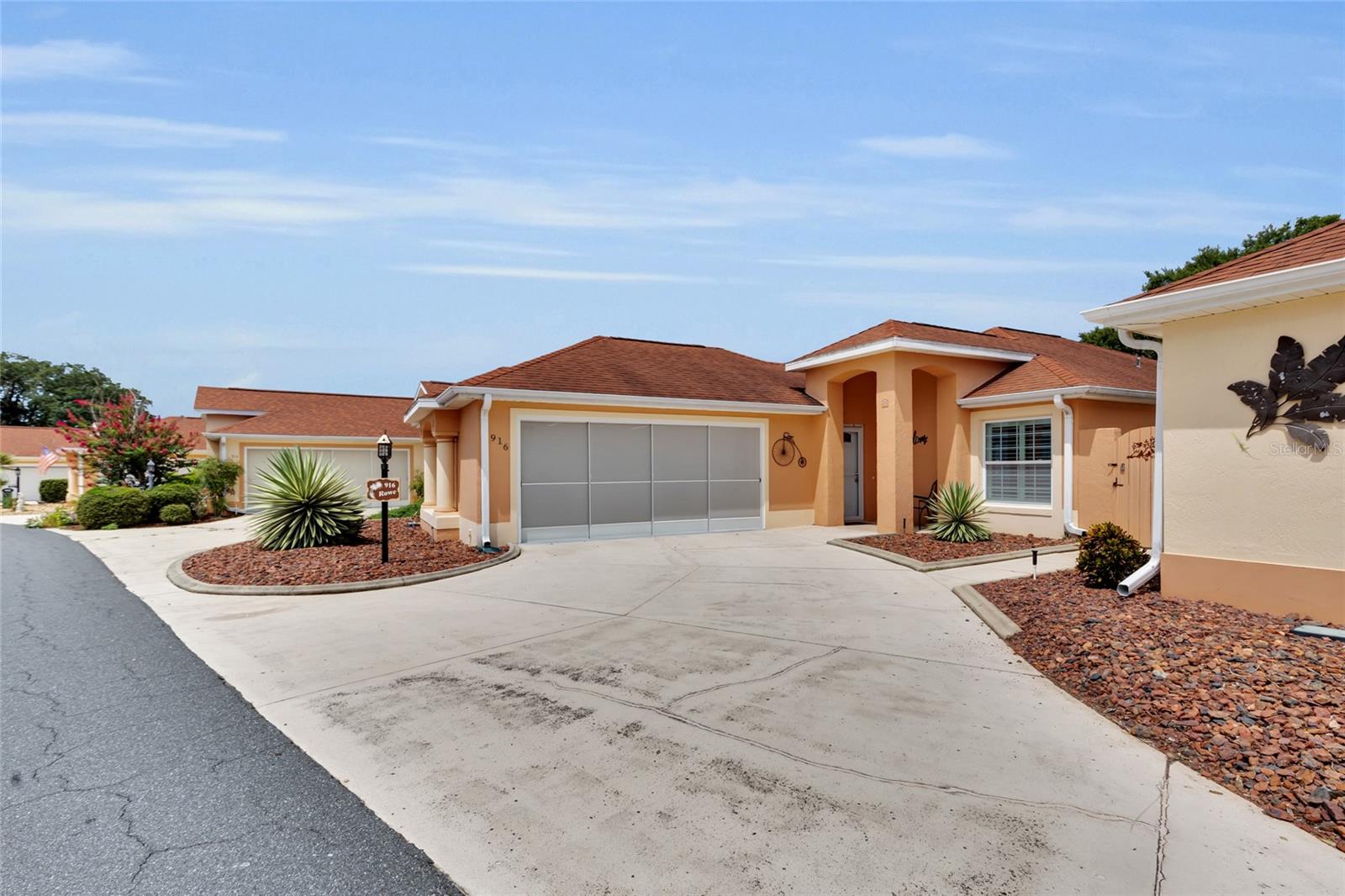 Image 27 of 43 For 916 Medira Drive