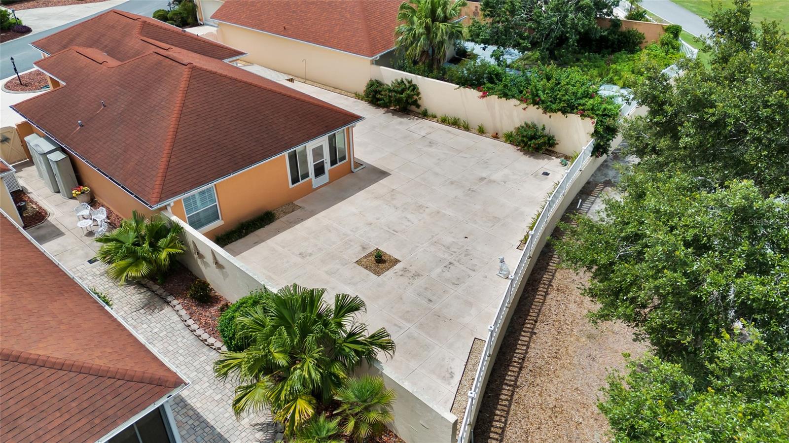Image 30 of 43 For 916 Medira Drive