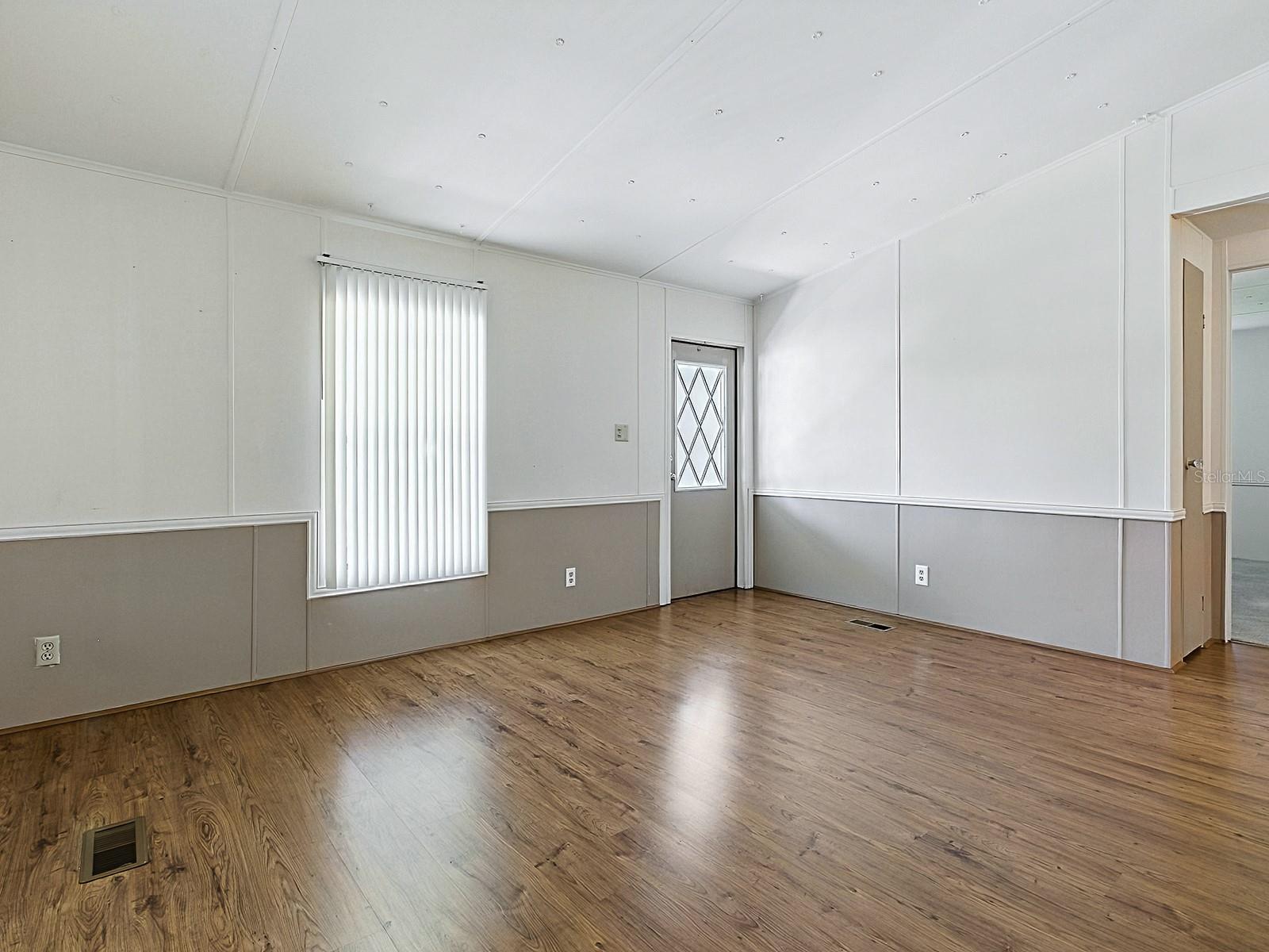 Image 10 of 36 For 605 Jason Drive