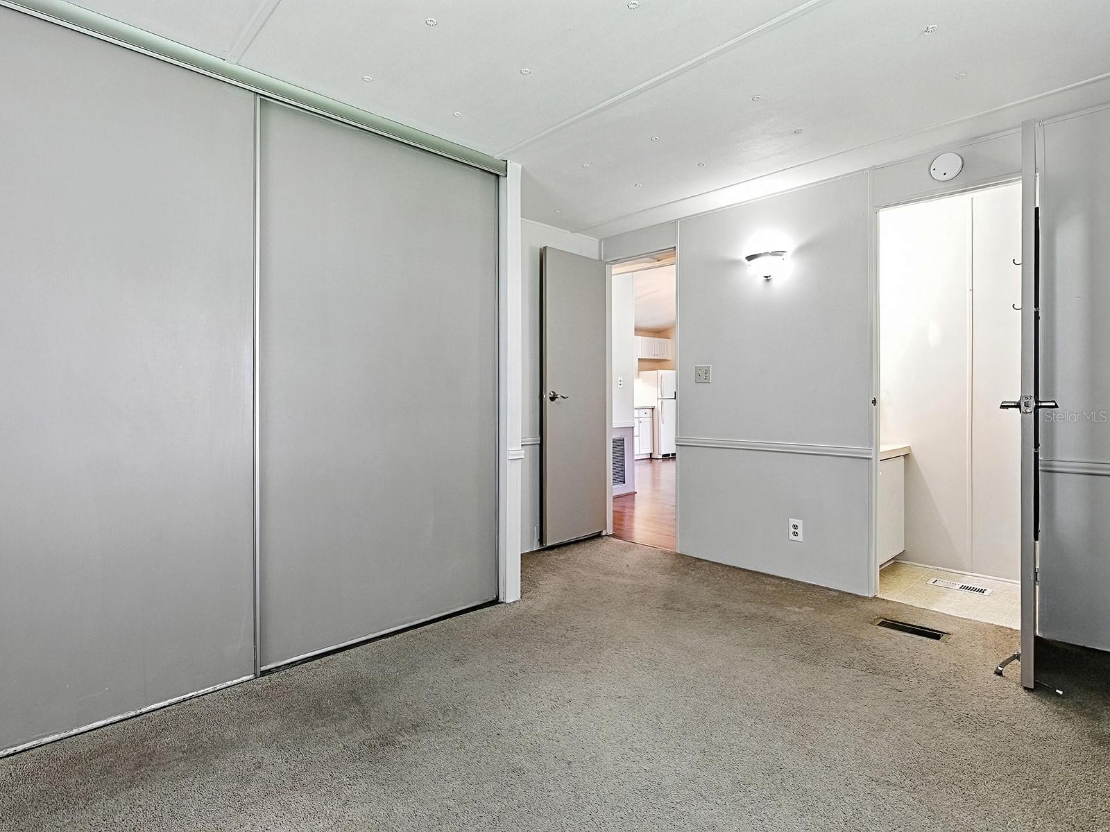 Image 17 of 36 For 605 Jason Drive