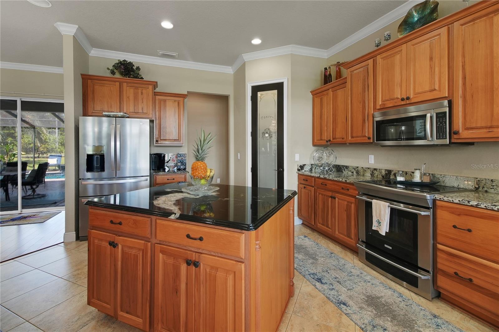 Listing photo id 18 for 16982 Highway 42