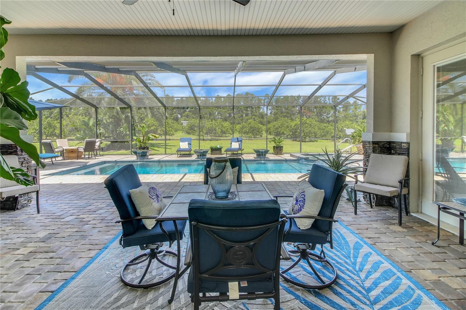 Listing photo id 23 for 16982 Highway 42