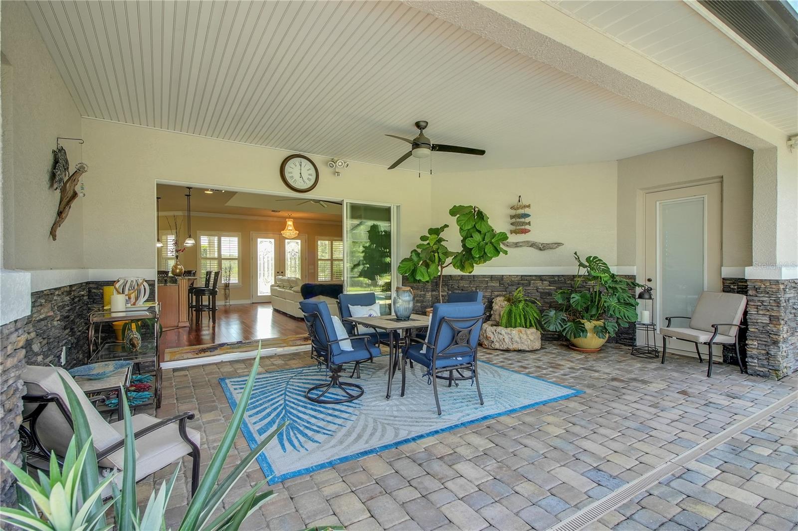 Listing photo id 29 for 16982 Highway 42