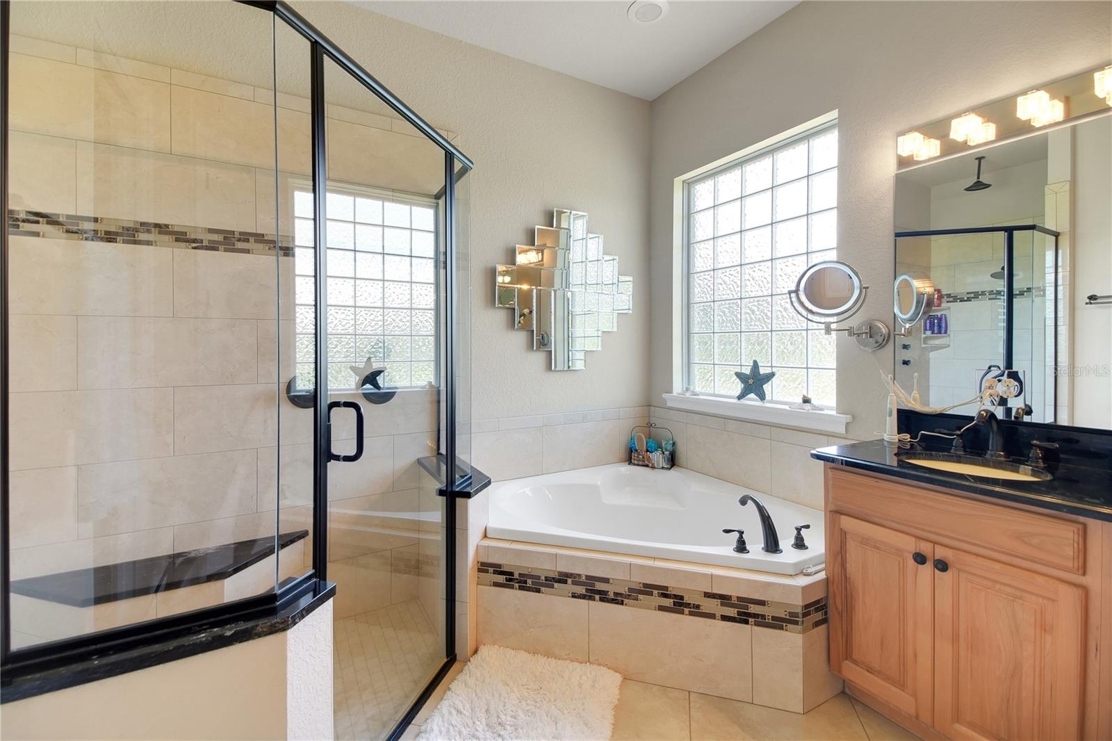 Listing photo id 35 for 16982 Highway 42