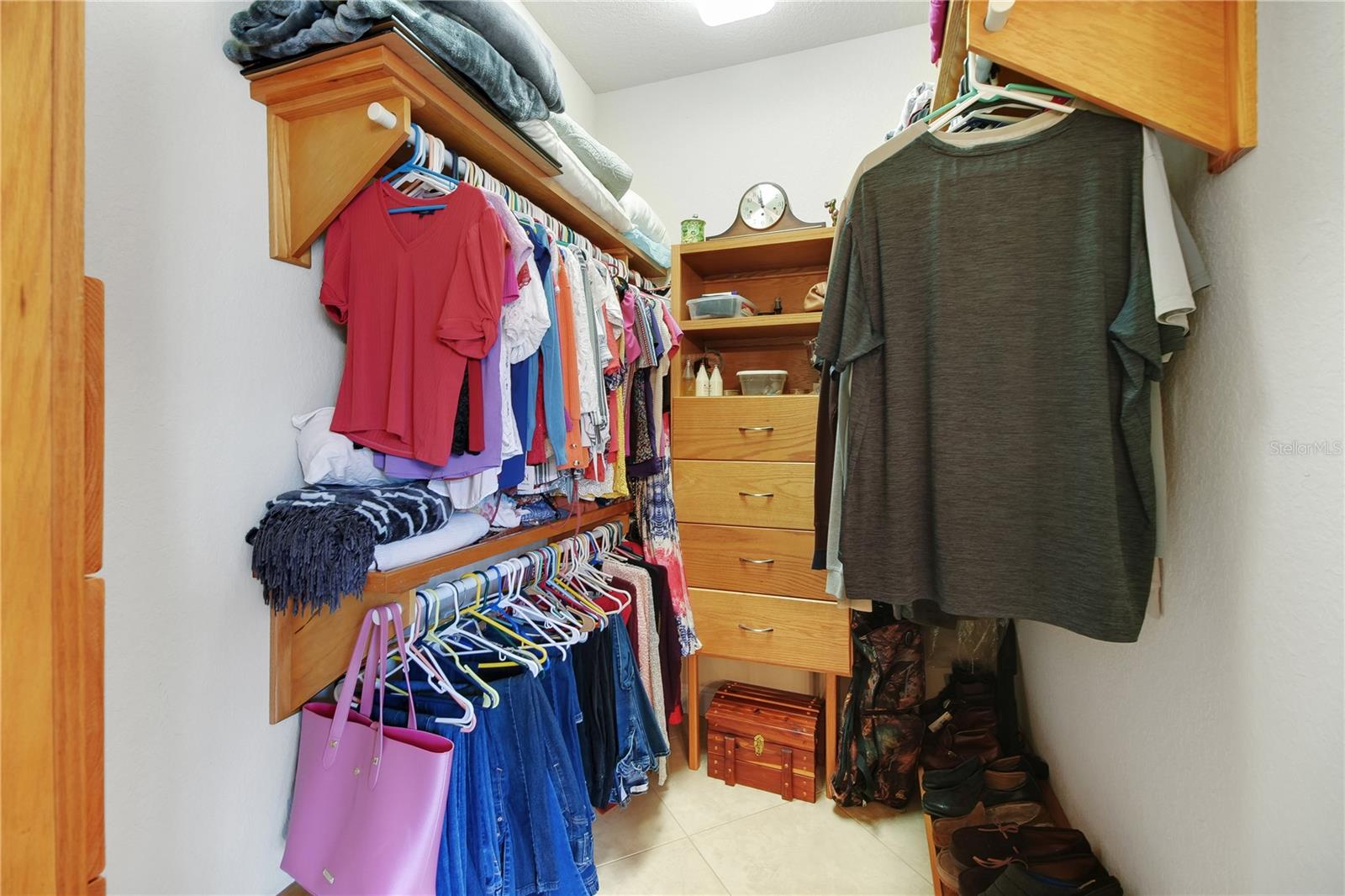 Listing photo id 37 for 16982 Highway 42