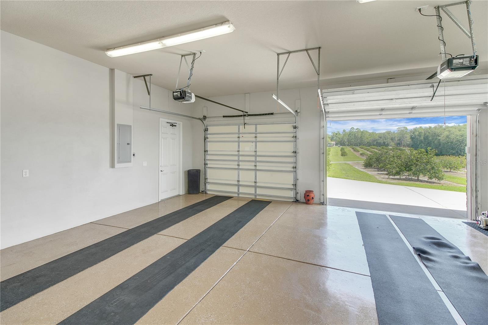 Listing photo id 42 for 16982 Highway 42