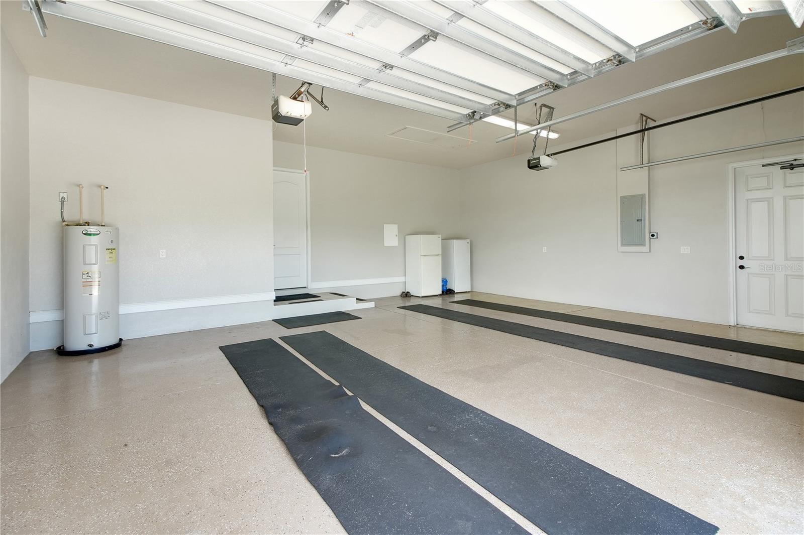 Listing photo id 43 for 16982 Highway 42