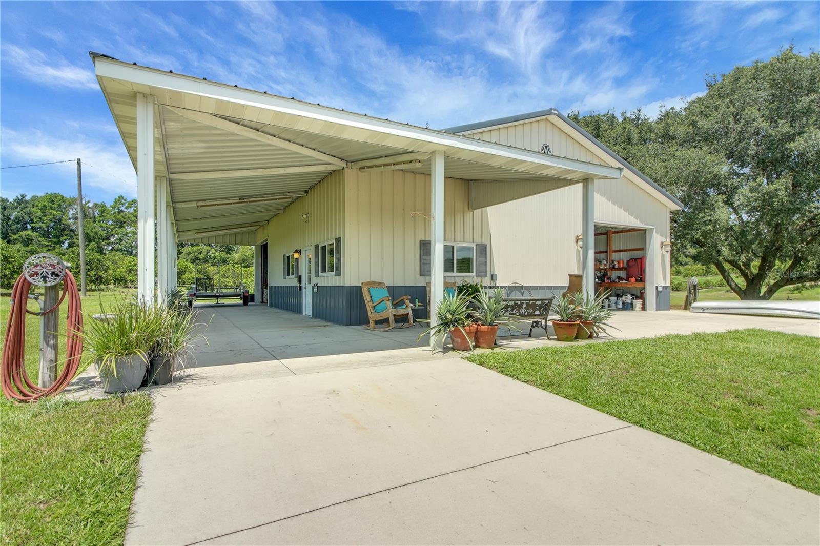 Listing photo id 54 for 16982 Highway 42