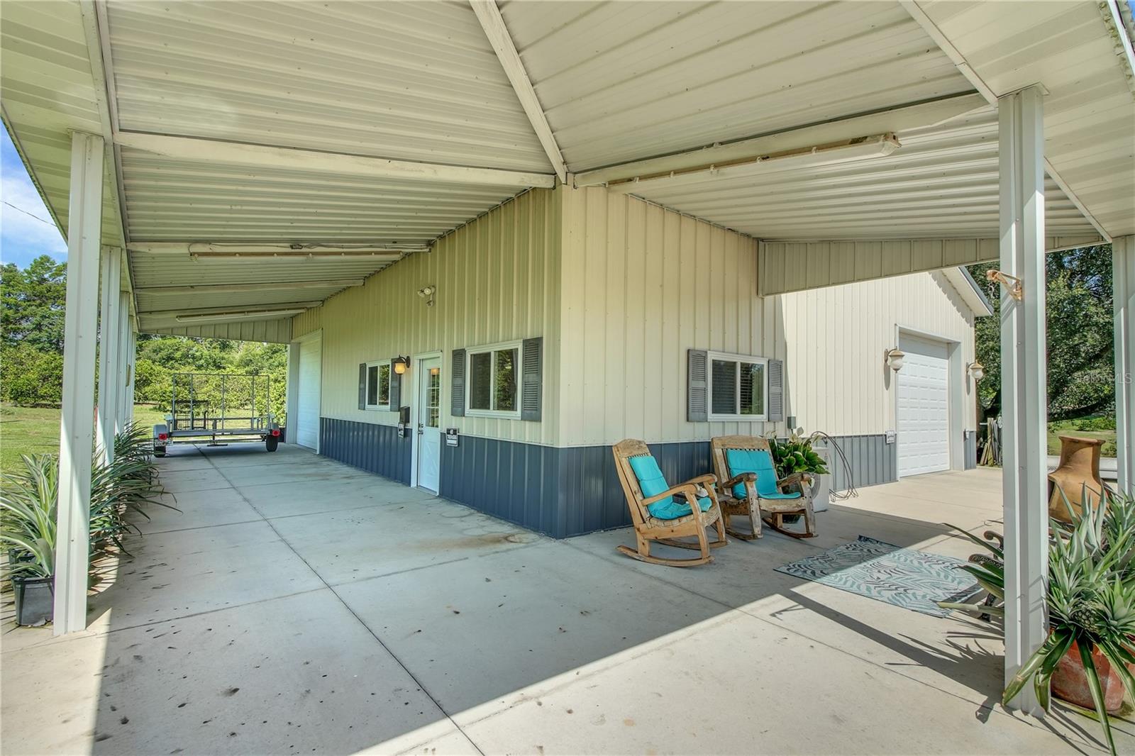 Listing photo id 55 for 16982 Highway 42
