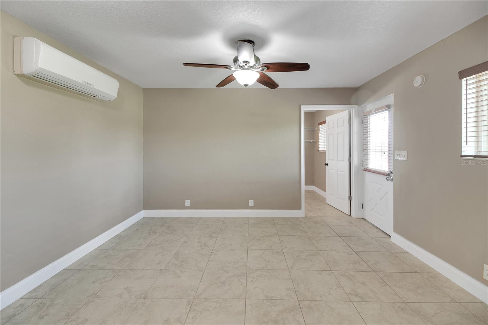 Listing photo id 60 for 16982 Highway 42