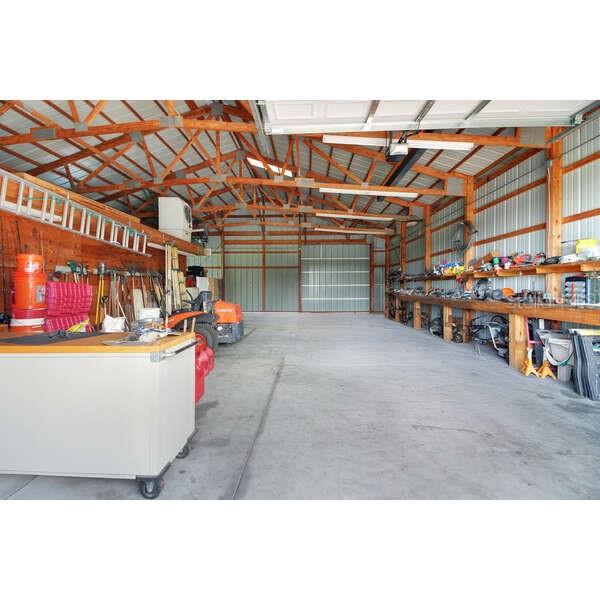 Listing photo id 63 for 16982 Highway 42
