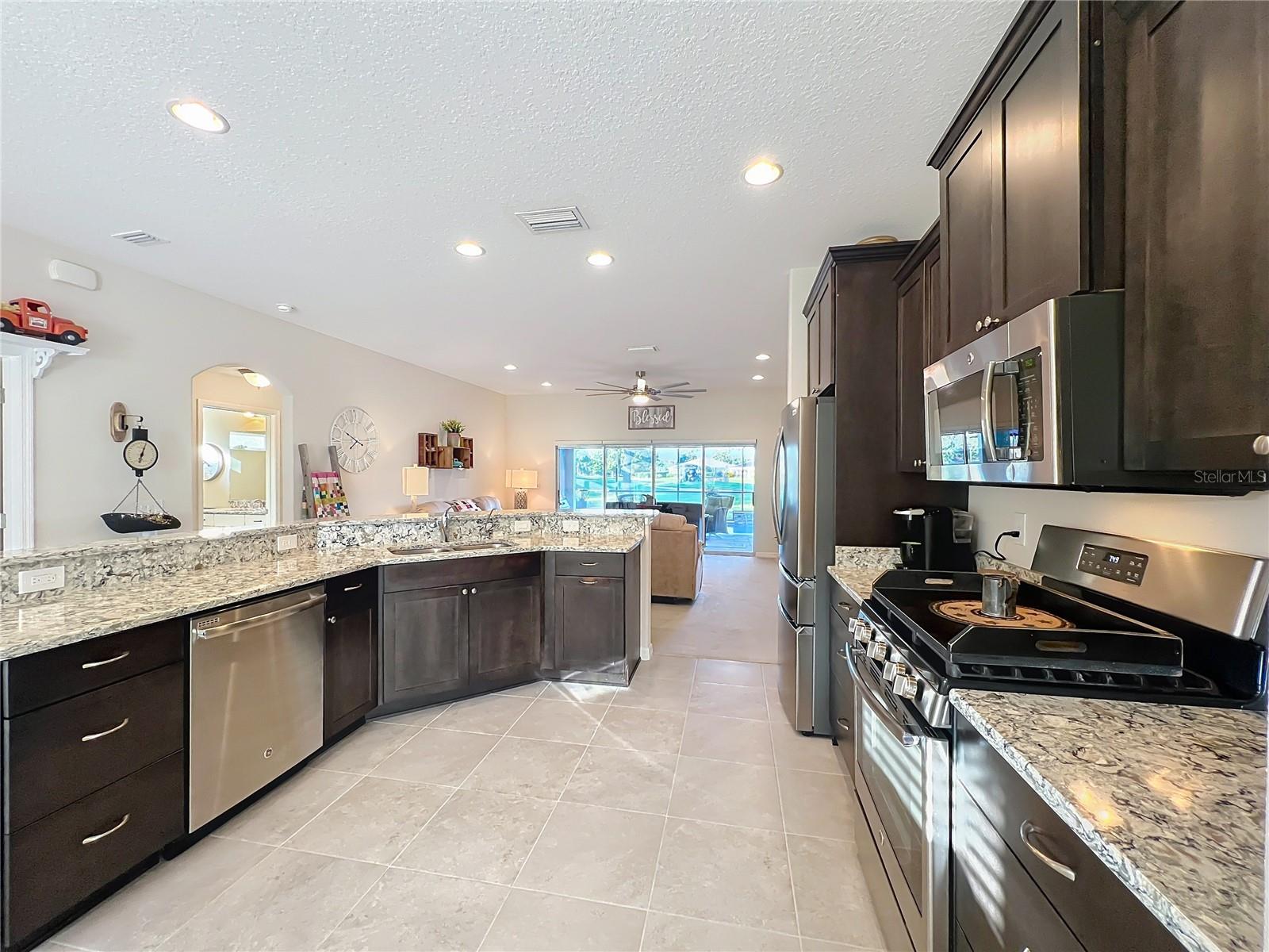 Image 16 of 92 For 27031 Roanoke Drive