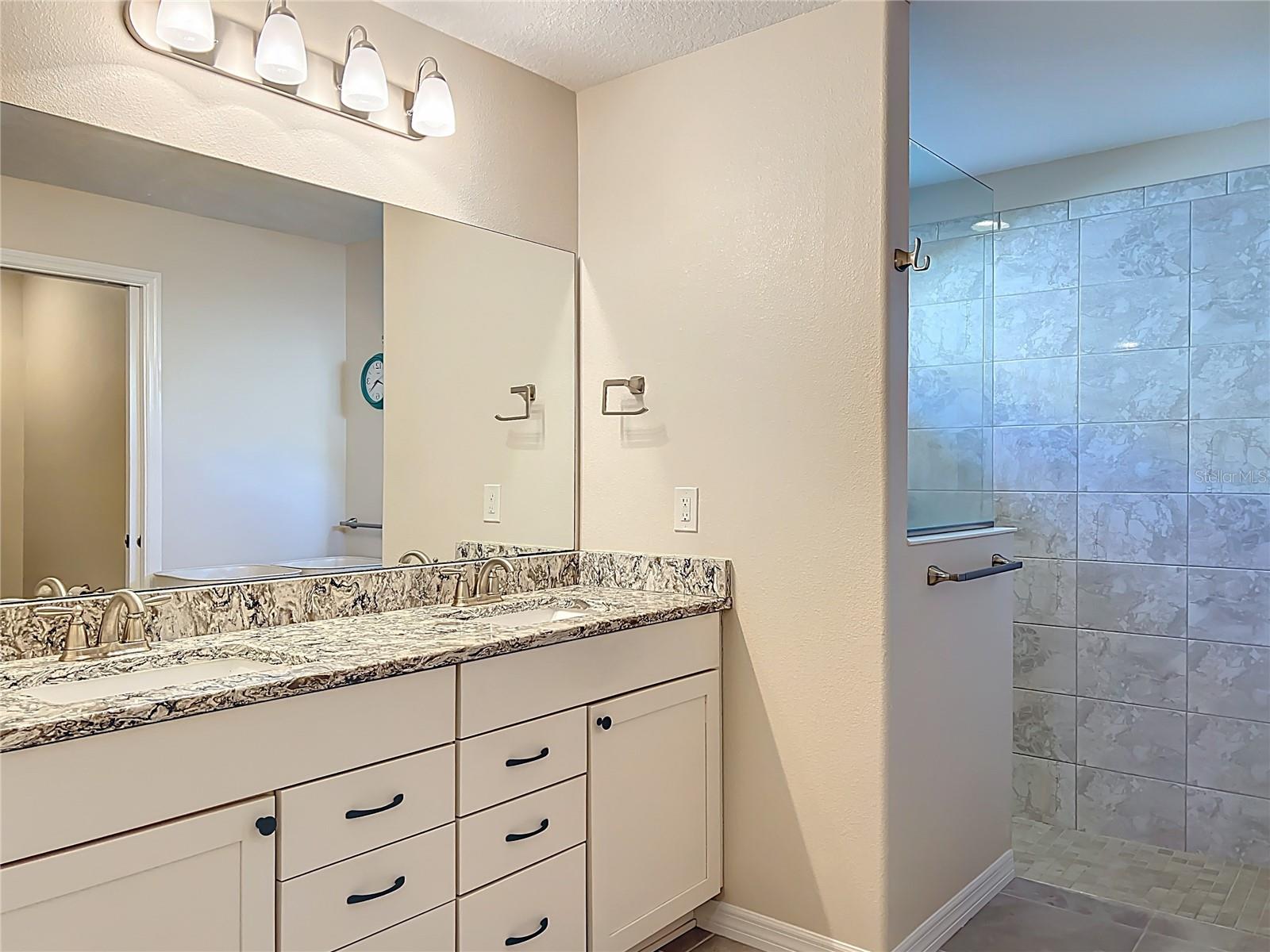 Image 44 of 92 For 27031 Roanoke Drive