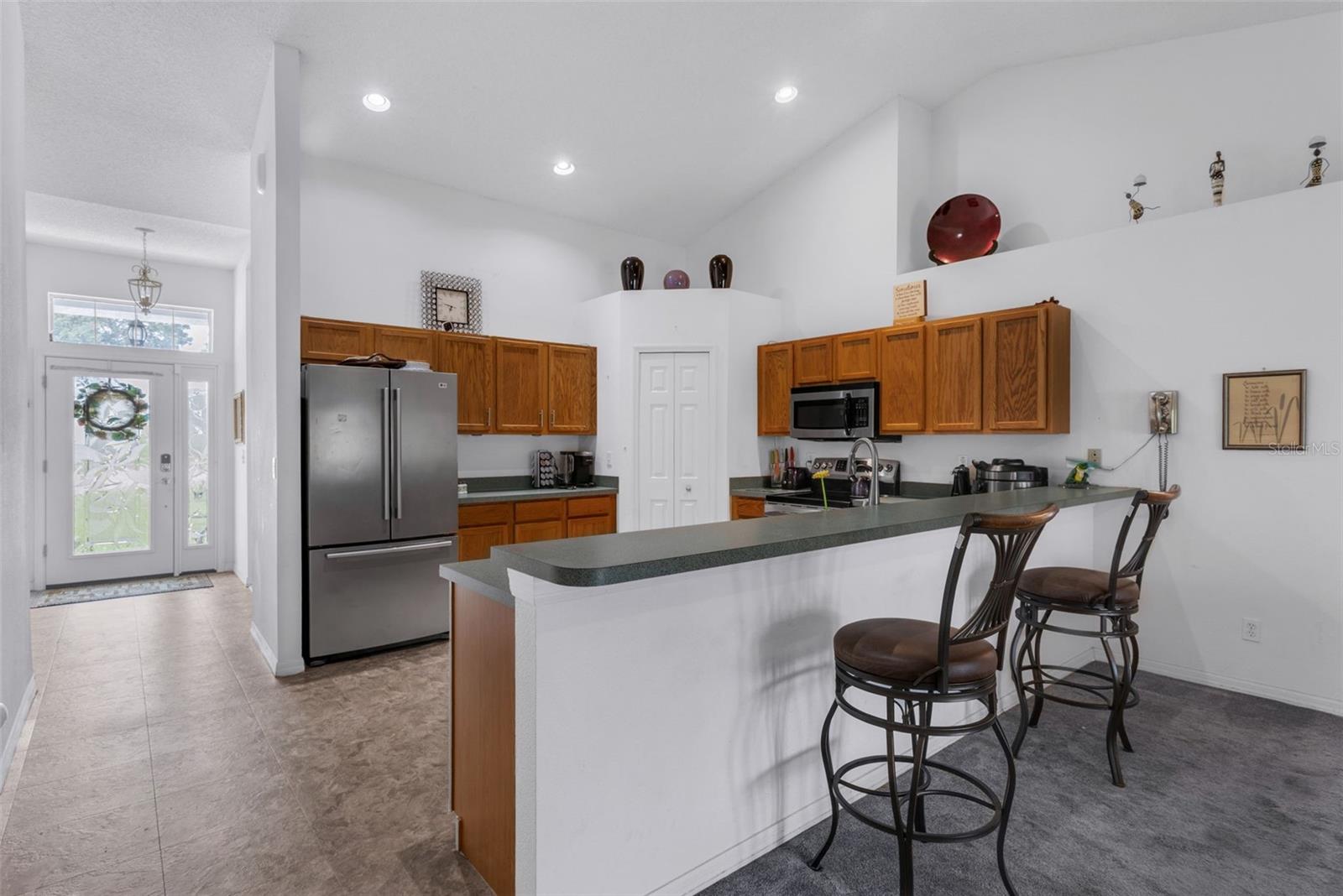 Image 12 of 31 For 1154 Stratton Avenue
