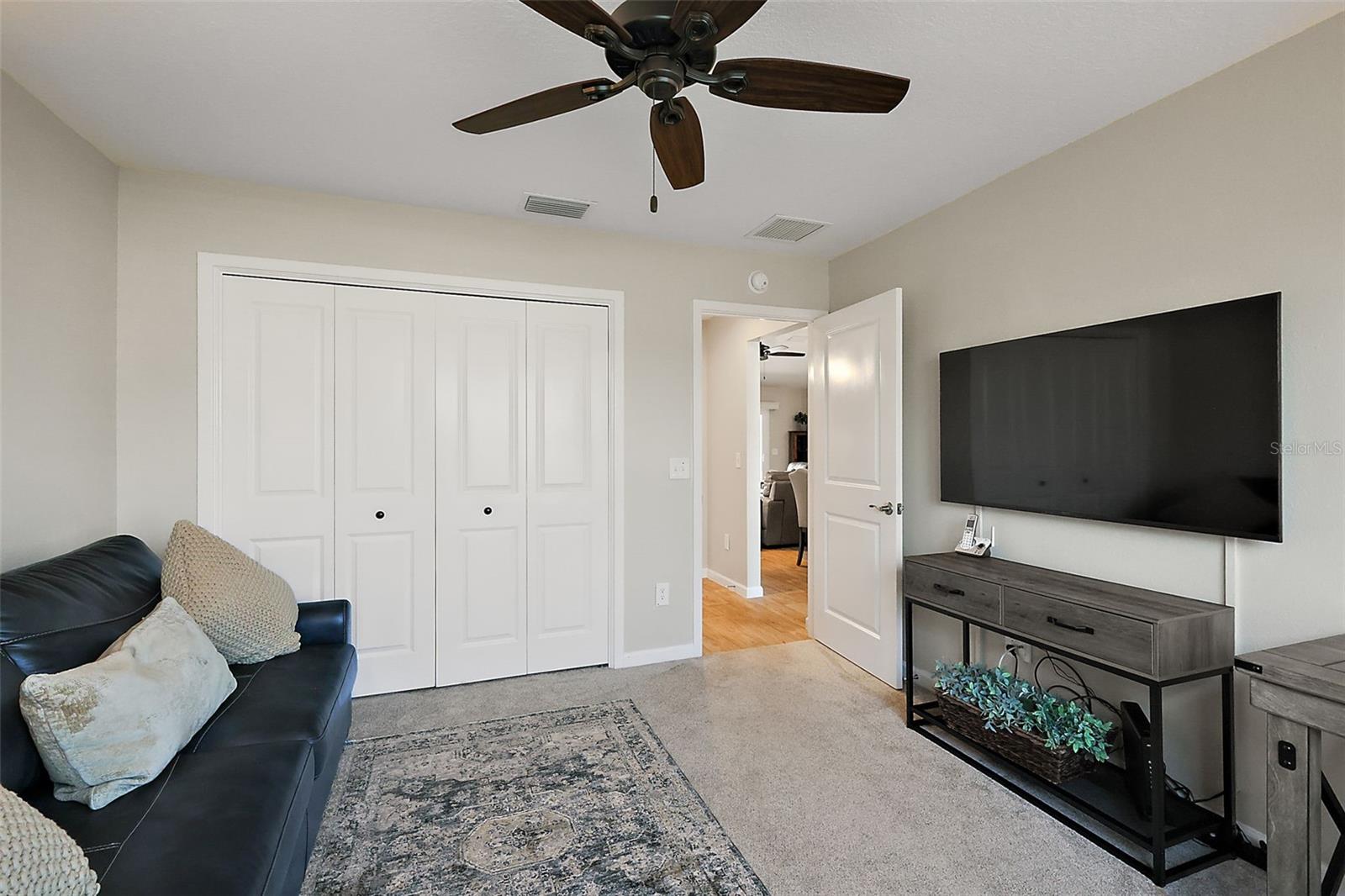 Image 21 of 31 For 5719 Barraw Terrace