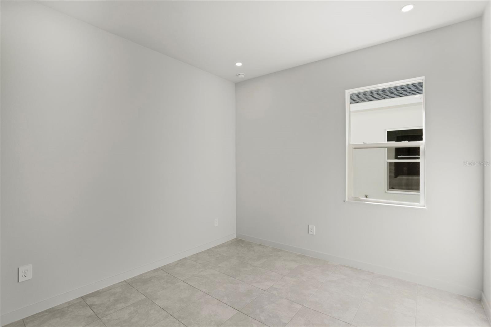 Image 15 of 84 For 451 Skyfield Court