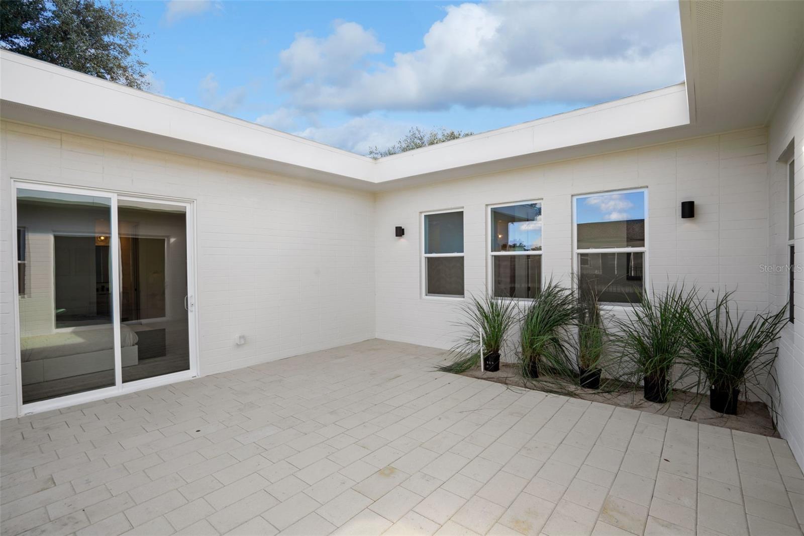 Image 17 of 84 For 451 Skyfield Court