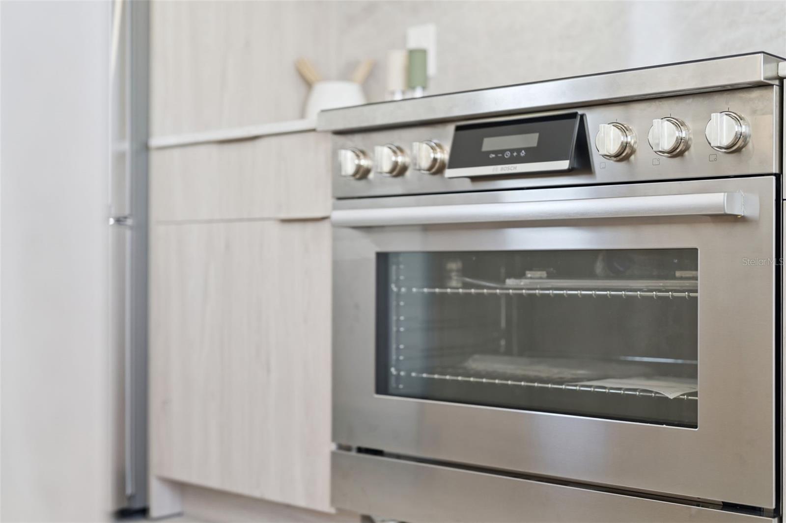 Image 19 of 84 For 451 Skyfield Court