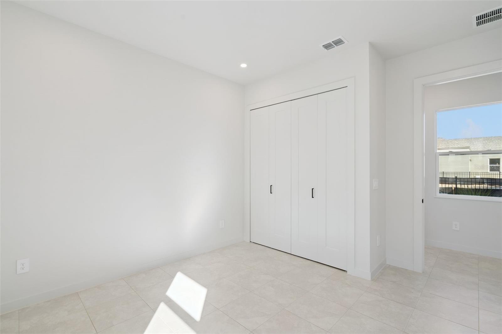 Image 21 of 84 For 451 Skyfield Court