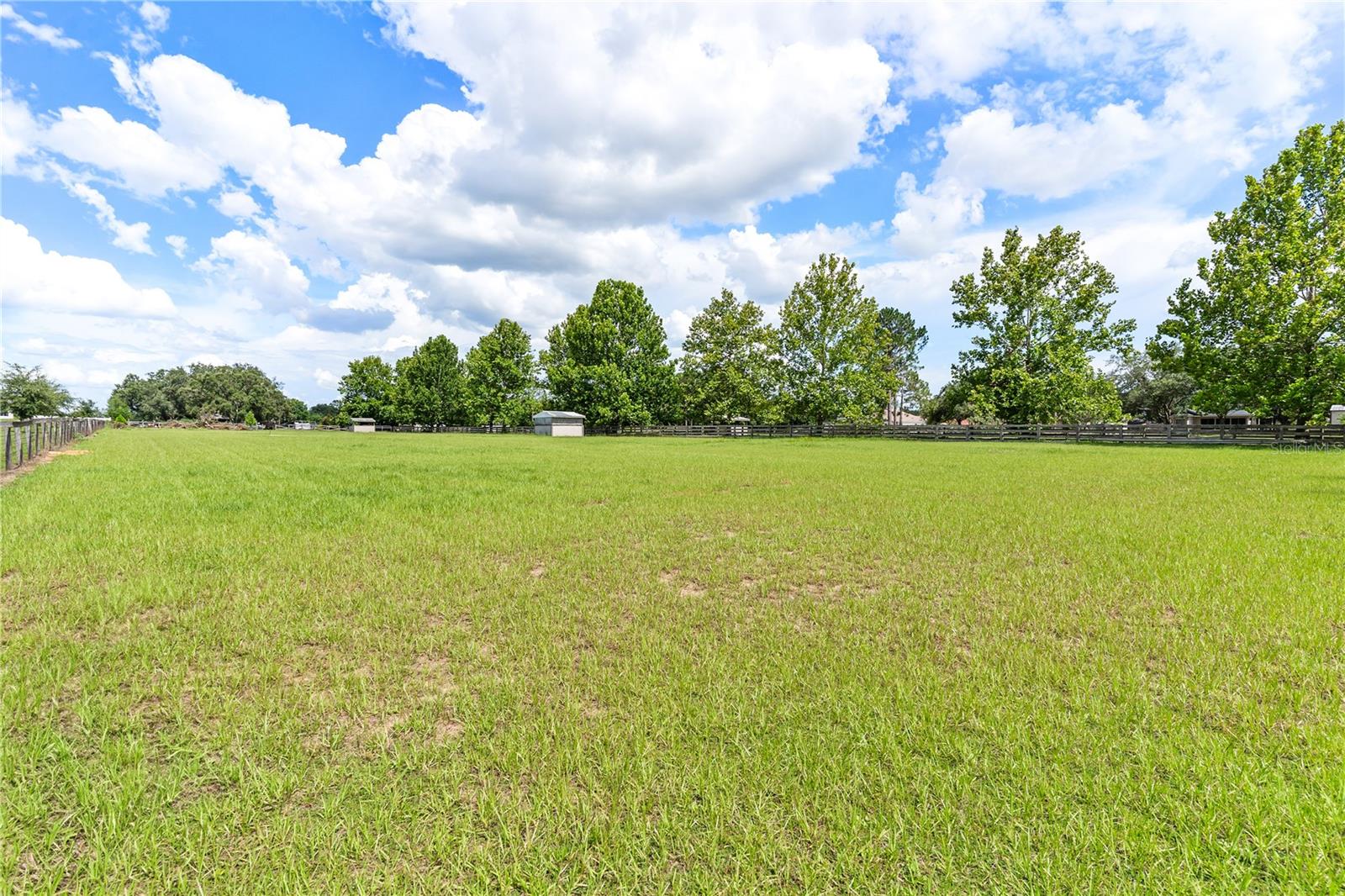 Image 16 of 33 For Deer Meadow Lane