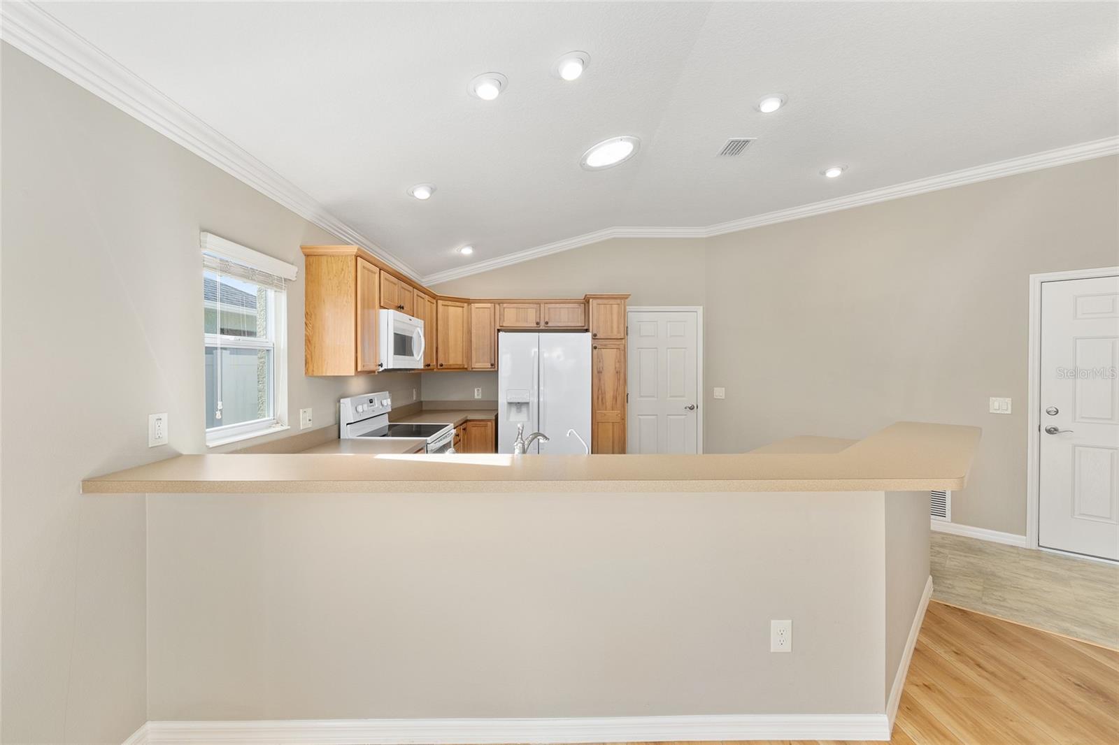 Image 16 of 58 For 1057 Carver Court