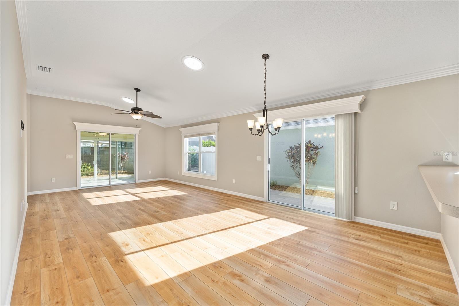 Image 18 of 58 For 1057 Carver Court