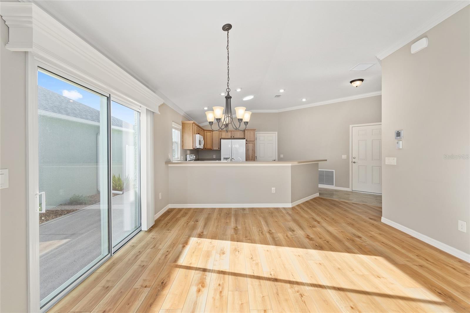 Image 19 of 58 For 1057 Carver Court